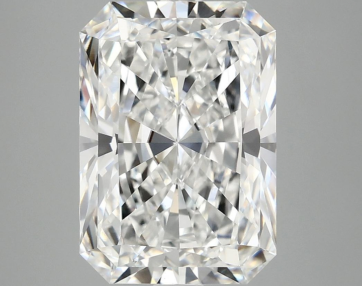 4.74 Carat Radiant Shaped Ideal Cut VVS2 IGI Certified Lab Grown Diamond