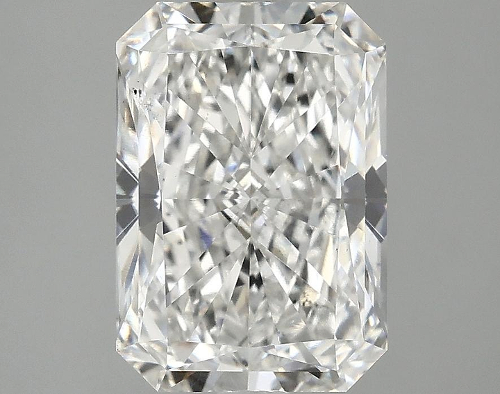 3.03 Carat Radiant Shaped Ideal Cut VS2 IGI Certified Lab Grown Diamond