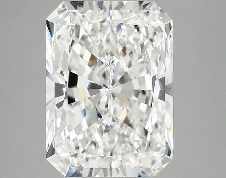 4.12 Carat Radiant Shaped Excellent Cut VVS2 IGI Certified Lab Grown Diamond