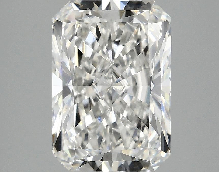 2.85 Carat Radiant Shaped Ideal Cut VS1 IGI Certified Lab Grown Diamond