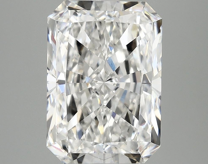 3.92 Carat Radiant Shaped Ideal Cut VS1 IGI Certified Lab Grown Diamond