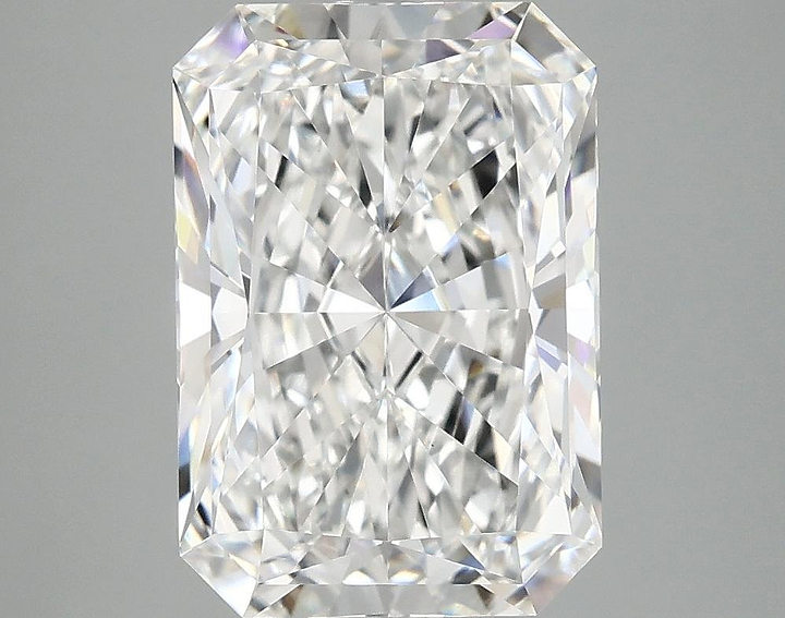 4.12 Carat Radiant Shaped Ideal Cut VVS2 IGI Certified Lab Grown Diamond