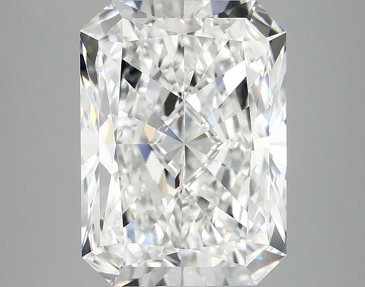 4.92 Carat Radiant Shaped Excellent Cut VS1 IGI Certified Lab Grown Diamond