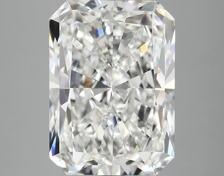 4.97 Carat Radiant Shaped Excellent Cut VS1 IGI Certified Lab Grown Diamond