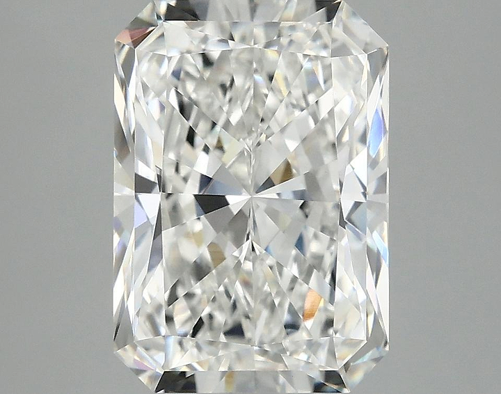 3.97 Carat Radiant Shaped Ideal Cut VVS2 IGI Certified Lab Grown Diamond