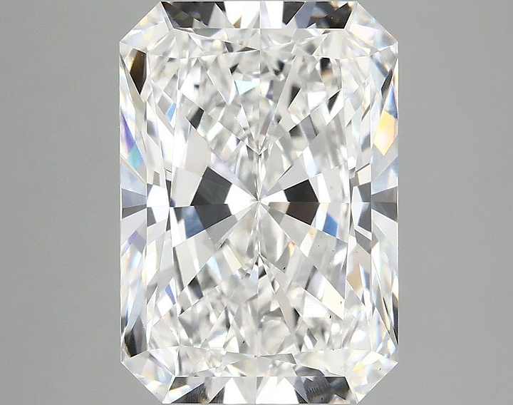 4.71 Carat Radiant Shaped Ideal Cut VS2 IGI Certified Lab Grown Diamond
