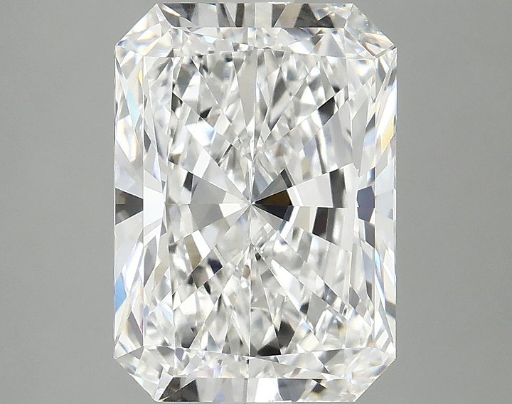 4.06 Carat Radiant Shaped Ideal Cut VVS2 IGI Certified Lab Grown Diamond