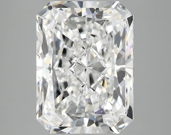 4.99 Carat Radiant Shaped Excellent Cut VVS2 IGI Certified Lab Grown Diamond