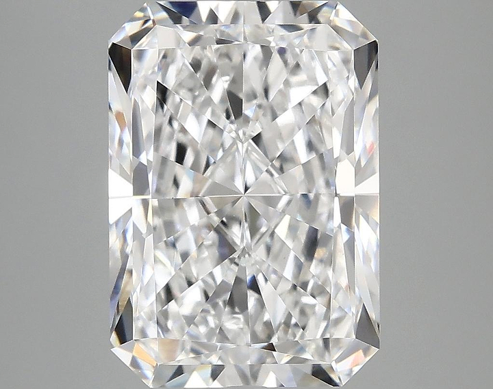 4.92 Carat Radiant Shaped Ideal Cut VVS2 IGI Certified Lab Grown Diamond