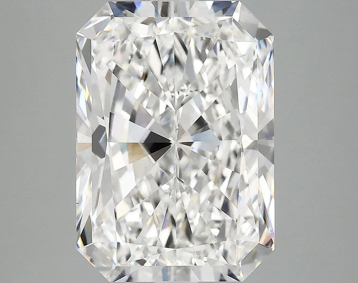 4.72 Carat Radiant Shaped Ideal Cut VS1 IGI Certified Lab Grown Diamond