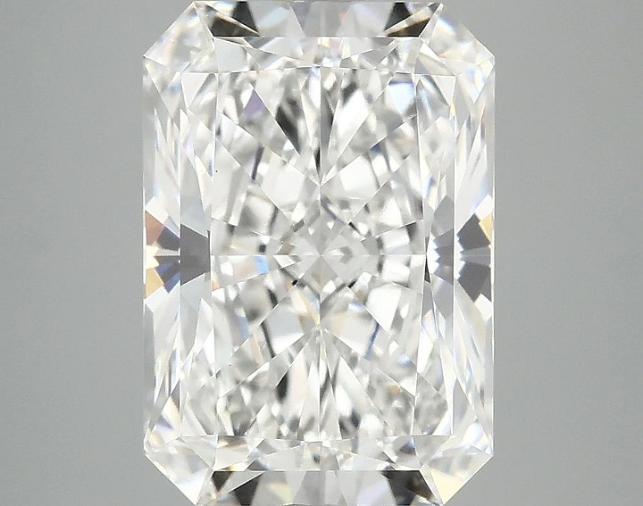 4.57 Carat Radiant Shaped Ideal Cut VVS2 IGI Certified Lab Grown Diamond