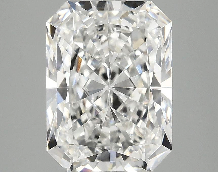 3.07 Carat Radiant Shaped Excellent Cut VVS2 IGI Certified Lab Grown Diamond