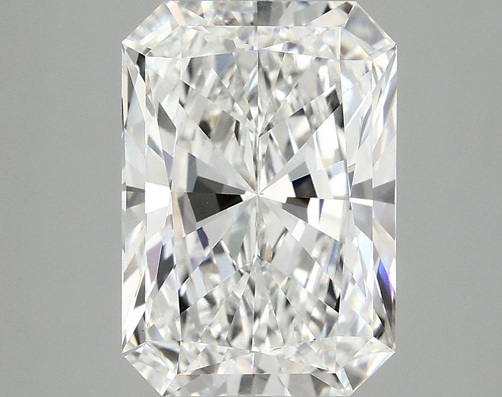 4.04 Carat Radiant Shaped Ideal Cut VVS2 IGI Certified Lab Grown Diamond