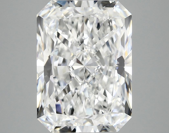 4.72 Carat Radiant Shaped Ideal Cut VS1 IGI Certified Lab Grown Diamond