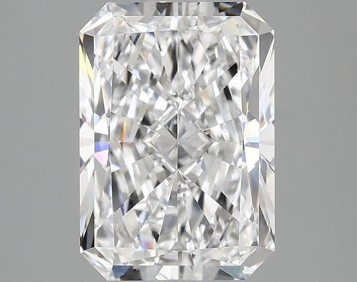 2.43 Carat Radiant Shaped Ideal Cut VVS2 IGI Certified Lab Grown Diamond