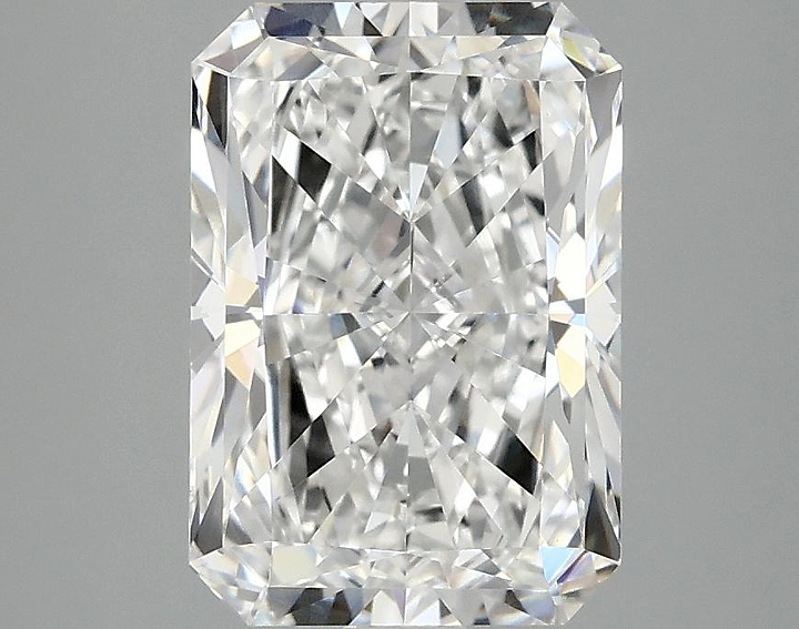 3.01 Carat Radiant Shaped Ideal Cut VVS2 IGI Certified Lab Grown Diamond