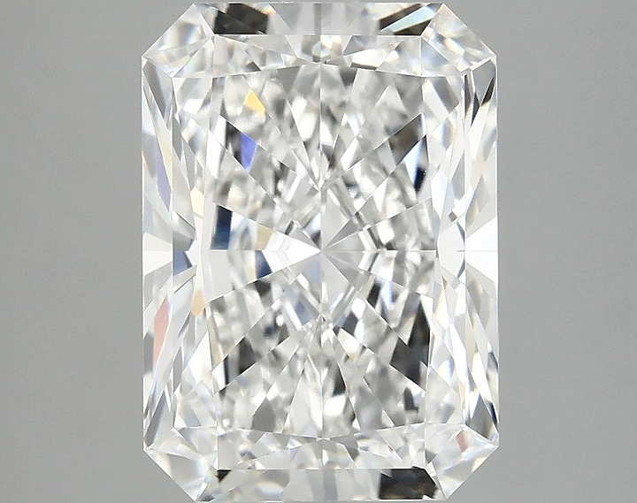 4.99 Carat Radiant Shaped Ideal Cut VVS2 IGI Certified Lab Grown Diamond