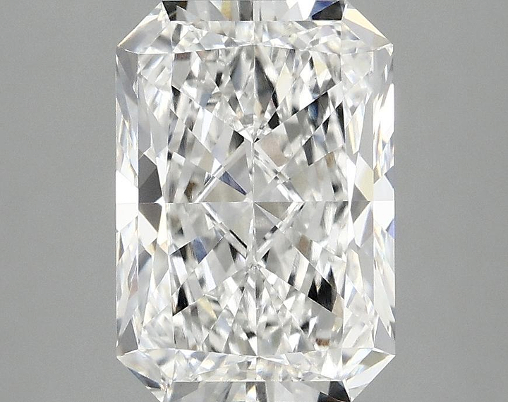 3.03 Carat Radiant Shaped Ideal Cut VS1 IGI Certified Lab Grown Diamond