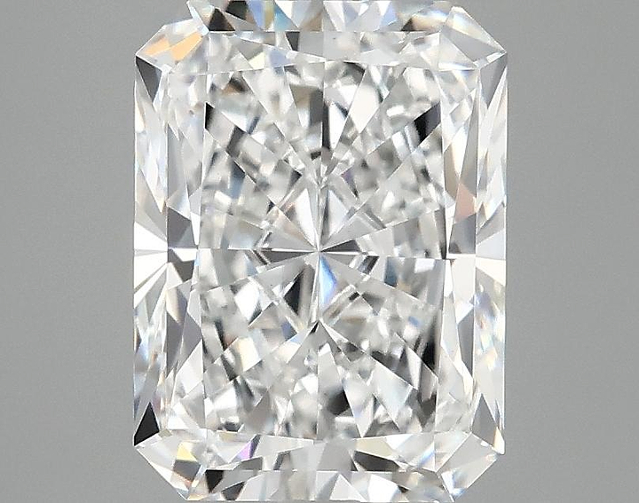3.05 Carat Radiant Shaped Excellent Cut VS1 IGI Certified Lab Grown Diamond