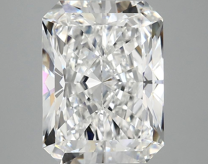 4.97 Carat Radiant Shaped Excellent Cut VVS2 IGI Certified Lab Grown Diamond