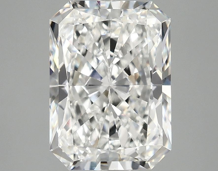 3.07 Carat Radiant Shaped Ideal Cut VVS2 IGI Certified Lab Grown Diamond