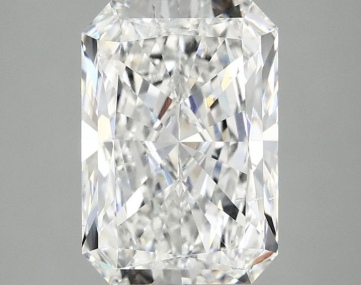 2.87 Carat Radiant Shaped Ideal Cut VS2 IGI Certified Lab Grown Diamond