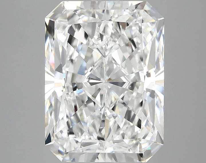 4.77 Carat Radiant Shaped Excellent Cut VS1 IGI Certified Lab Grown Diamond