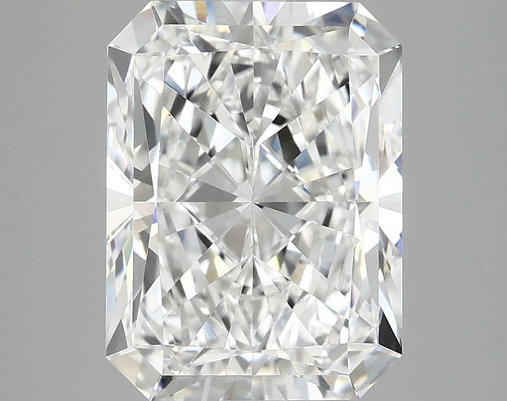 4.06 Carat Radiant Shaped Excellent Cut VS1 IGI Certified Lab Grown Diamond