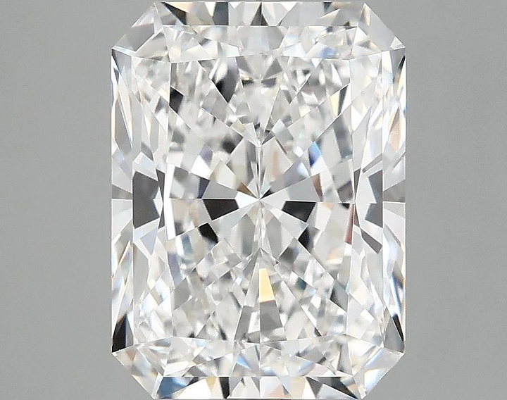 3.96 Carat Radiant Shaped Excellent Cut VVS2 IGI Certified Lab Grown Diamond