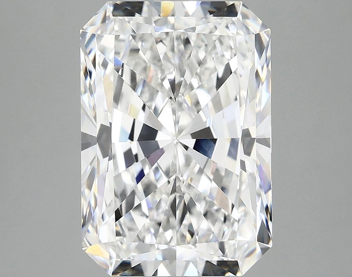 4.86 Carat Radiant Shaped Ideal Cut VVS2 IGI Certified Lab Grown Diamond