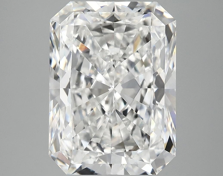 4.99 Carat Radiant Shaped Excellent Cut VVS2 IGI Certified Lab Grown Diamond