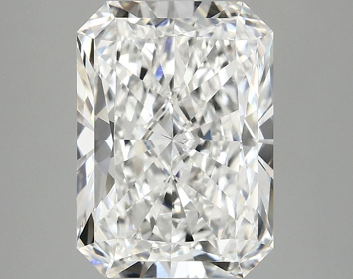 3.47 Carat Radiant Shaped Ideal Cut VVS2 IGI Certified Lab Grown Diamond