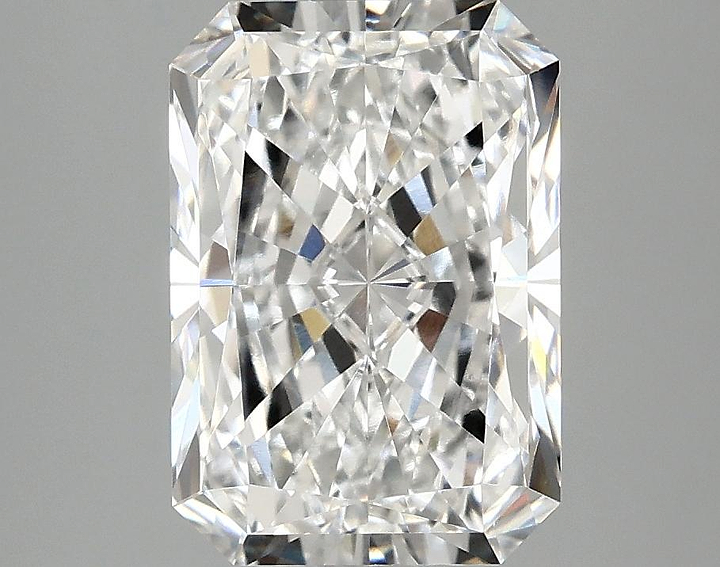 3.02 Carat Radiant Shaped Ideal Cut VVS2 IGI Certified Lab Grown Diamond