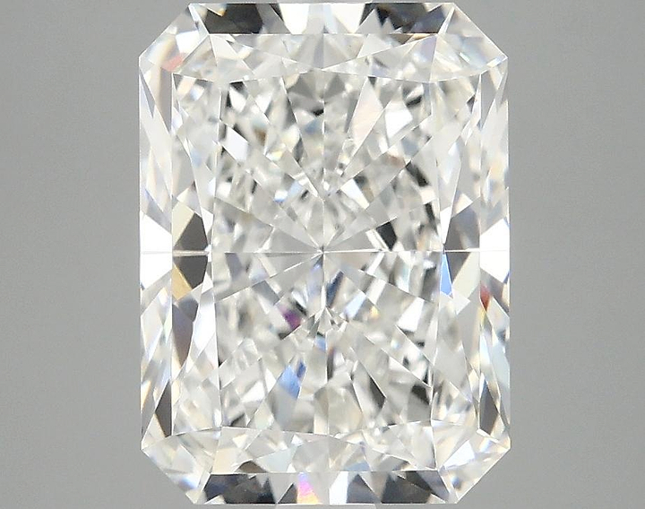4.09 Carat Radiant Shaped Excellent Cut VVS2 IGI Certified Lab Grown Diamond