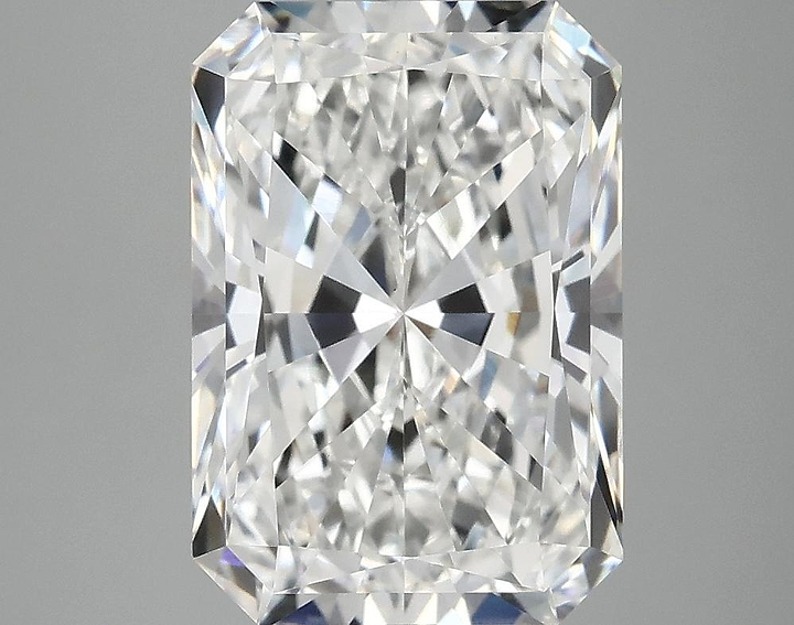 4.34 Carat Radiant Shaped Ideal Cut VS2 IGI Certified Lab Grown Diamond