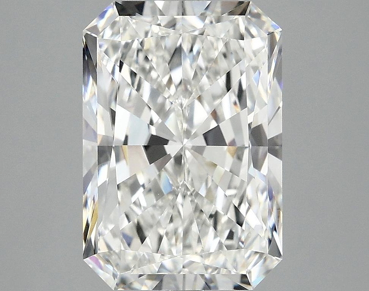 3.81 Carat Radiant Shaped Ideal Cut VVS2 IGI Certified Lab Grown Diamond