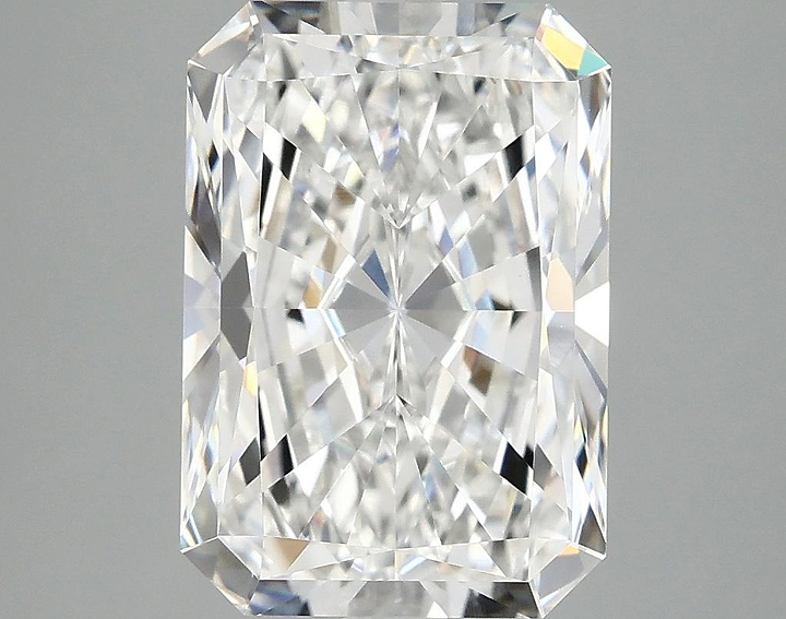4.64 Carat Radiant Shaped Ideal Cut VVS2 IGI Certified Lab Grown Diamond