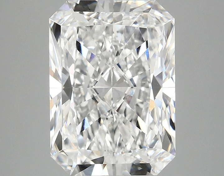 3.99 Carat Radiant Shaped Ideal Cut VVS2 IGI Certified Lab Grown Diamond