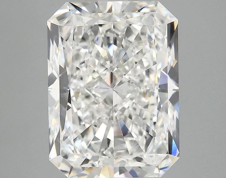 3.93 Carat Radiant Shaped Excellent Cut VS2 IGI Certified Lab Grown Diamond
