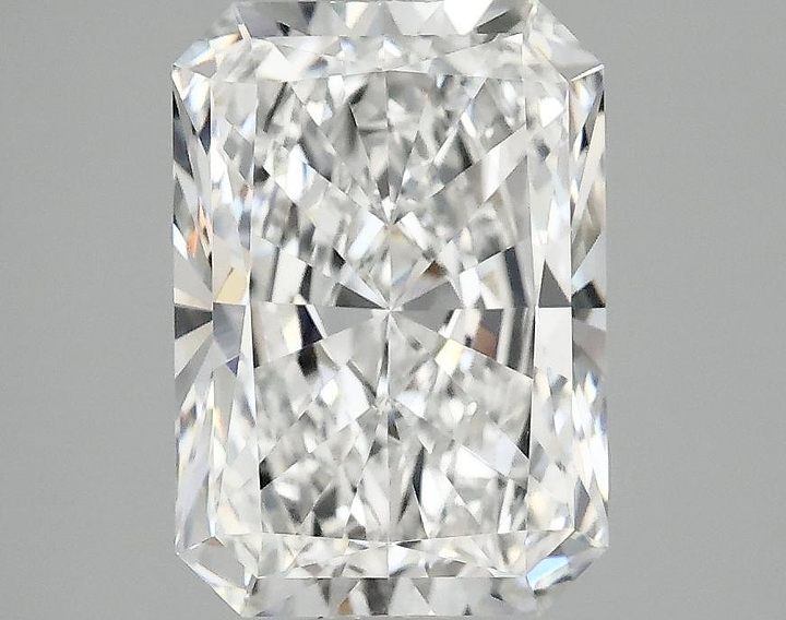 2.87 Carat Radiant Shaped Ideal Cut VVS2 IGI Certified Lab Grown Diamond
