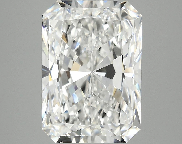 4.57 Carat Radiant Shaped Ideal Cut VVS2 IGI Certified Lab Grown Diamond