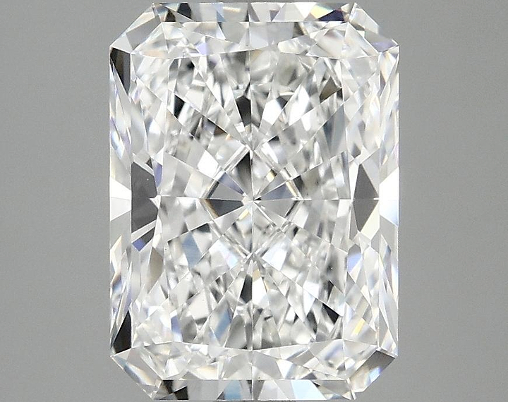 3.1 Carat Radiant Shaped Excellent Cut VVS2 IGI Certified Lab Grown Diamond