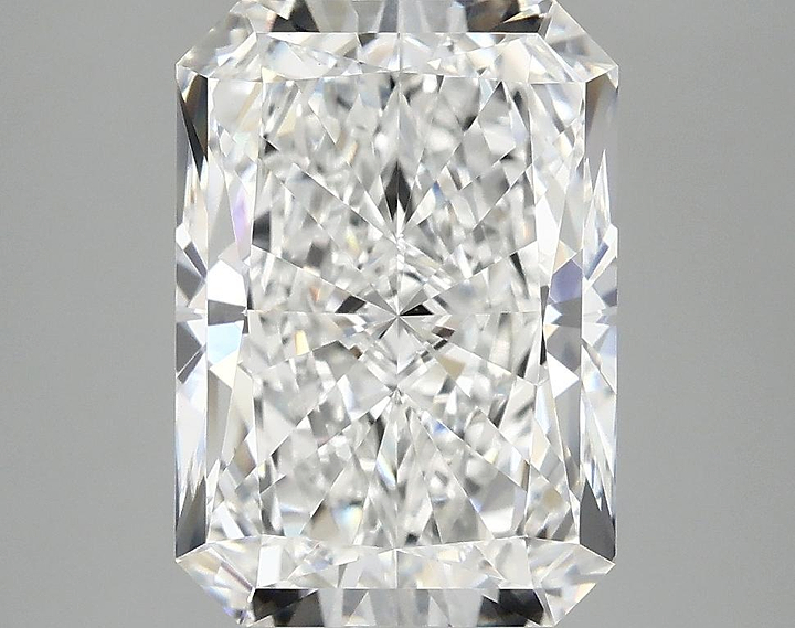 4.09 Carat Radiant Shaped Ideal Cut VVS2 IGI Certified Lab Grown Diamond