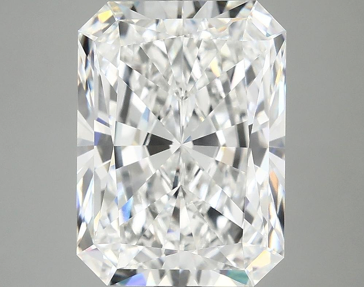 4.98 Carat Radiant Shaped Excellent Cut VVS2 IGI Certified Lab Grown Diamond