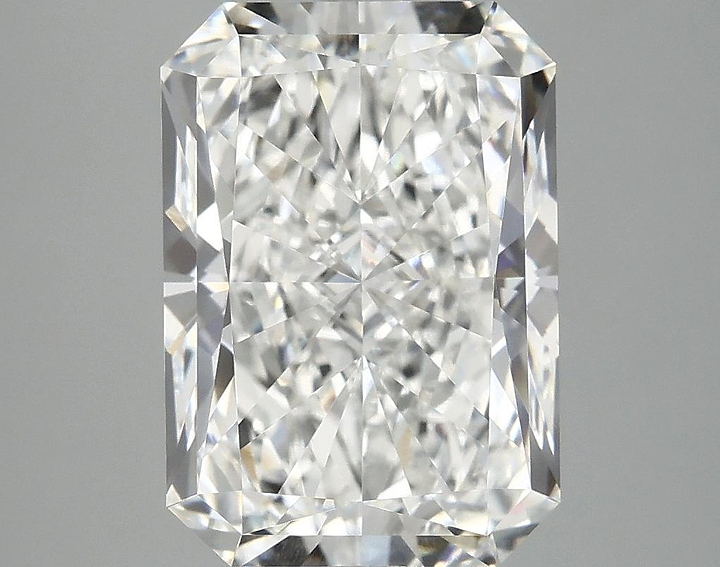4.93 Carat Radiant Shaped Ideal Cut VVS2 IGI Certified Lab Grown Diamond