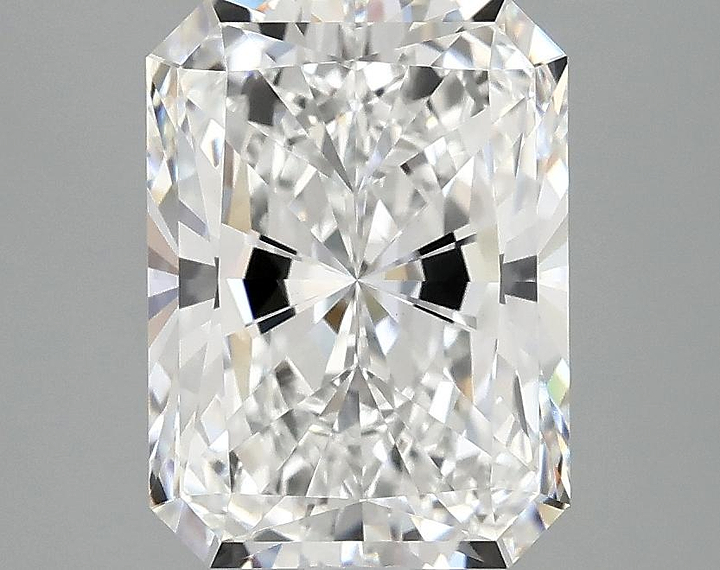 3.02 Carat Radiant Shaped Excellent Cut VS1 IGI Certified Lab Grown Diamond
