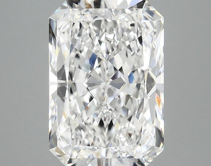 3.88 Carat Radiant Shaped Ideal Cut VS1 IGI Certified Lab Grown Diamond