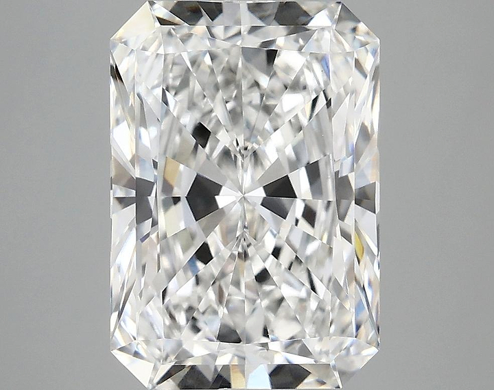 4.09 Carat Radiant Shaped Ideal Cut VVS2 IGI Certified Lab Grown Diamond