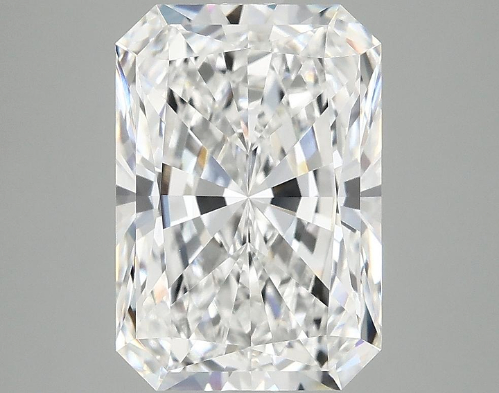 4.05 Carat Radiant Shaped Ideal Cut VVS2 IGI Certified Lab Grown Diamond
