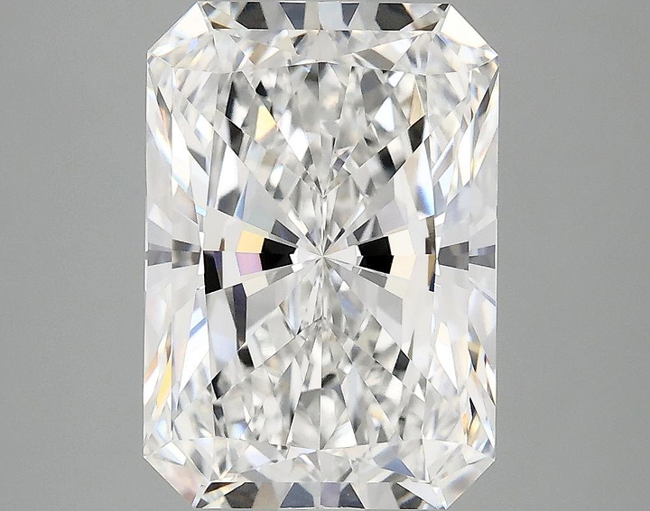 4.09 Carat Radiant Shaped Ideal Cut VVS2 IGI Certified Lab Grown Diamond